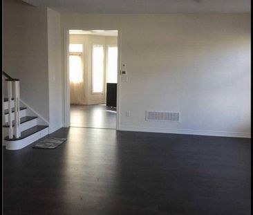 For Lease - 3052 Max Khan Boulevard, Oakville, Ontario - Photo 4