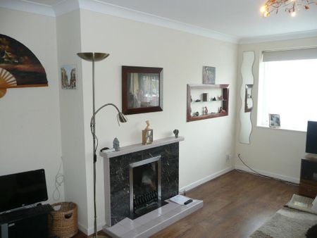 2 bedroom maisonette to rent - Photo 3