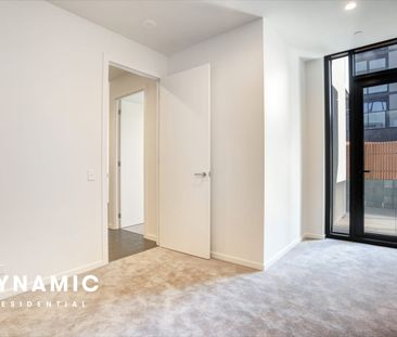 Stylish 2-Bedroom, 2-Bathroom Apartment with Parking in Trendy West... - Photo 6