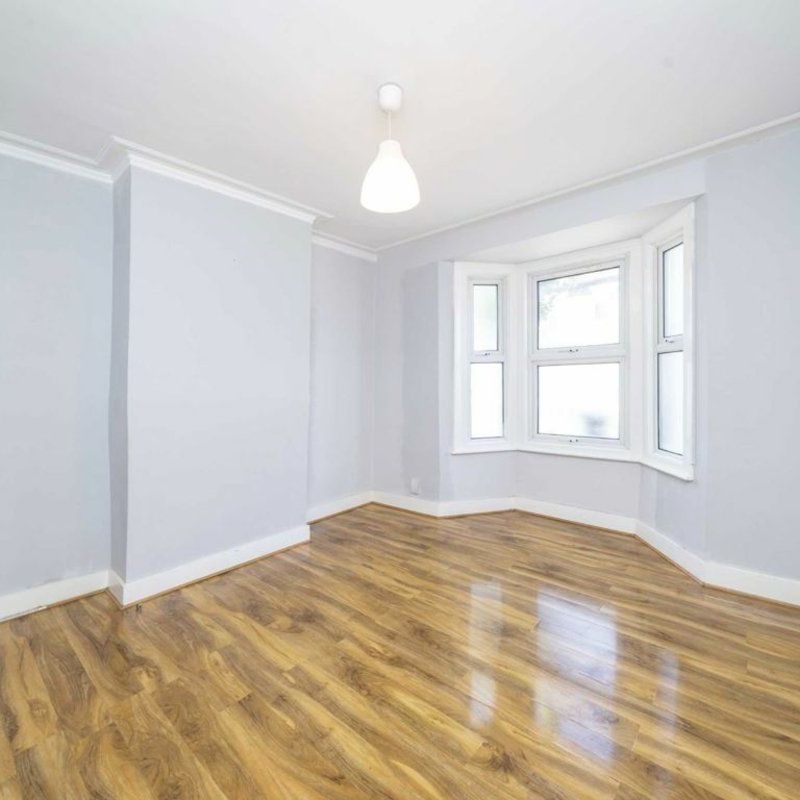 Garratt Lane, Tooting, SW17 - Photo 1