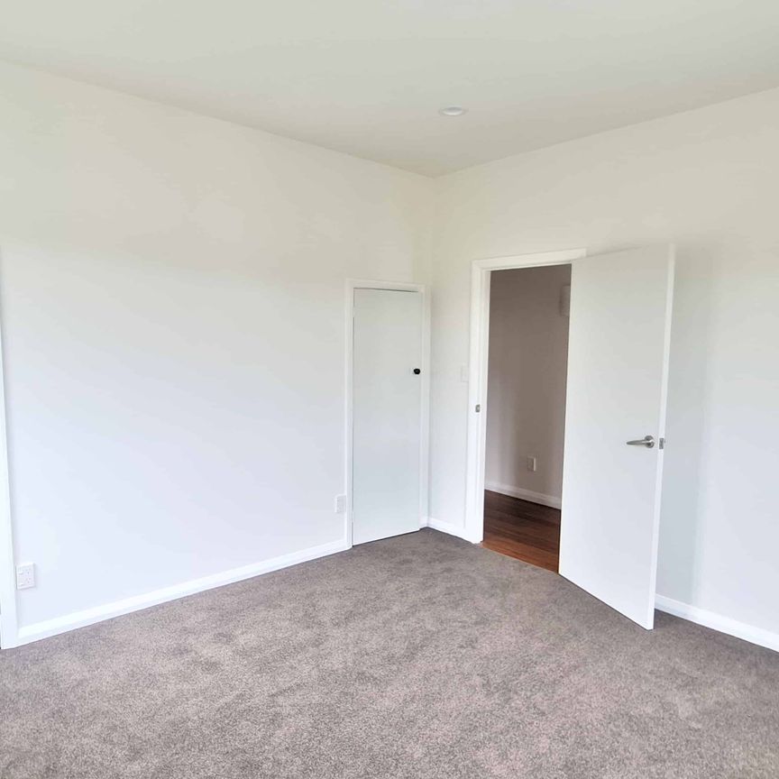 Charming two bedroom home on Clayton Road - Photo 1