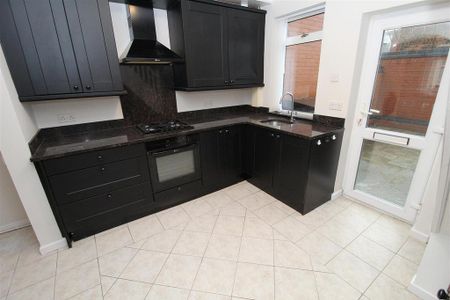 2 bedroom terraced house to rent - Photo 5