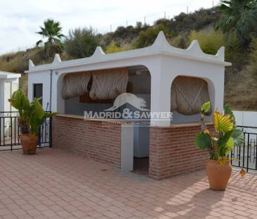 Incredible rustic house in Torremendo with 4 bedrooms! - Photo 1