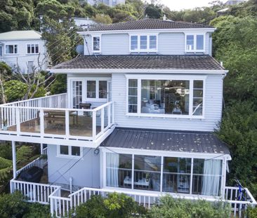 Harbour Views in Wadestown - Photo 2