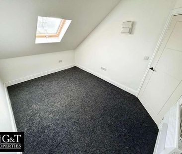 Long Lane, Halesowen, B62 - Photo 2