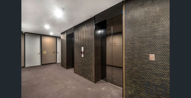 SPACIOUS 2 BED, 2 BATH,1 CARPARK APARTMENT! - Photo 1