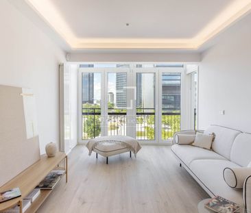 Excellent 3 Bedroom apartment for rent in La Paz, Madrid - Photo 2