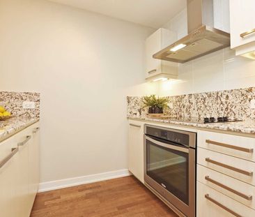 For Lease - 15 Beverley Street Unit# Th25, Toronto, Ontario - Photo 5