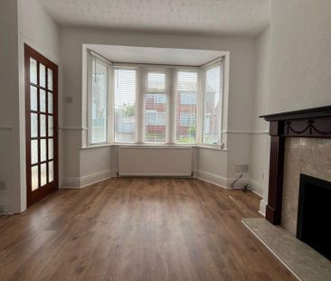 2 bedroom semi-detached house to rent - Photo 4