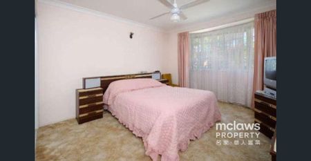 Modern 3-Bedroom Townhouse for Rent in the Heart of Beverly Hills - Photo 4