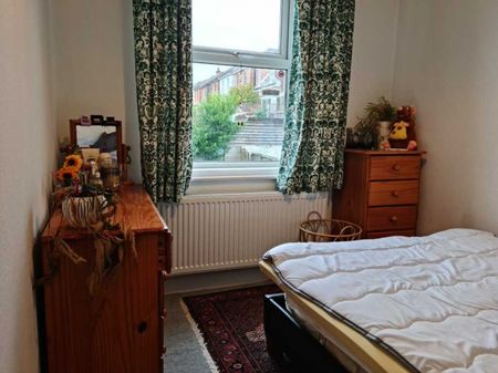 4 Bed Student House Frampton Road - Photo 2