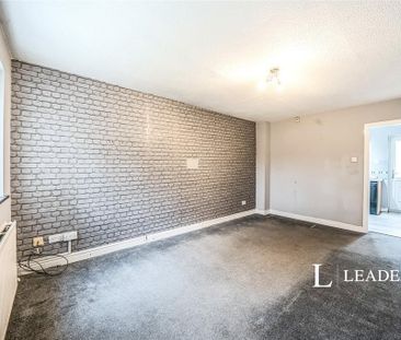 2 bedroom semi-detached house to rent - Photo 5