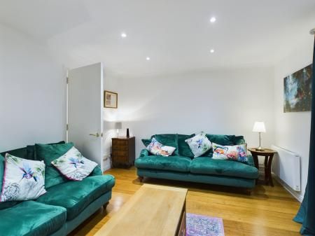 Blandfield, Broughton, Edinburgh, EH7 - Photo 1