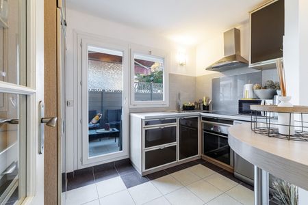 Location Appartement 3 pièces 47m² NICE 06000 - Photo 5