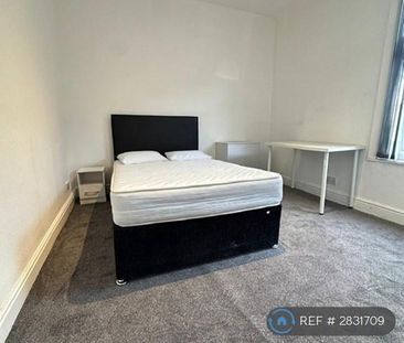 1 bedroom in a house share to rent - Photo 2