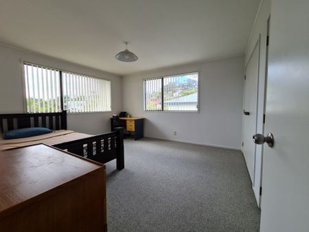 Property Management9 Delamare Court, Sunnynook - House for Rent - Photo 3