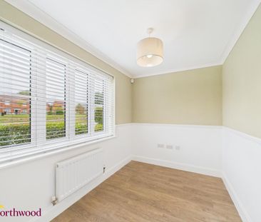 4 bedroom detached house to rent - Photo 4