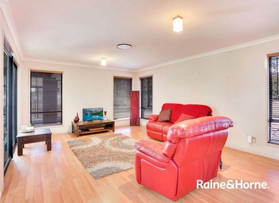 Stylish Acreage family home - Photo 1