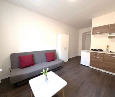 Na prenájom pekná garsónka v centre mesta Liptovský Mikuláš - Photo 1