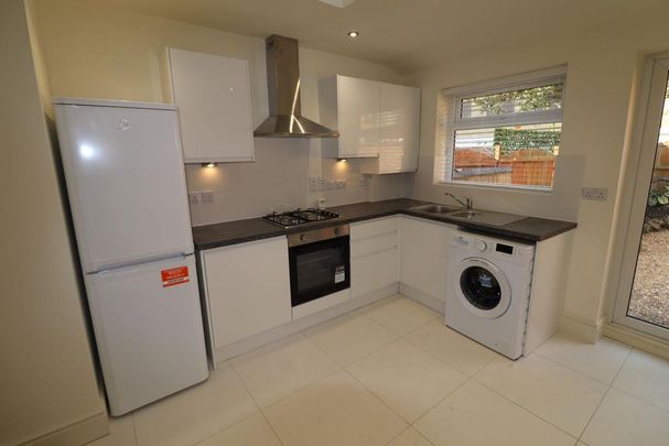 3 bedroom terraced house to rent - Photo 1