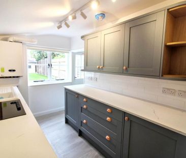 2 bedroom terraced house to rent - Photo 4