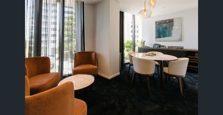 1709/36 Lambert Street, Kangaroo Point, Qld 4169 - Photo 3