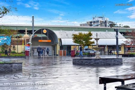 Double Brick Unit with North-Facing Balcony - Photo 5