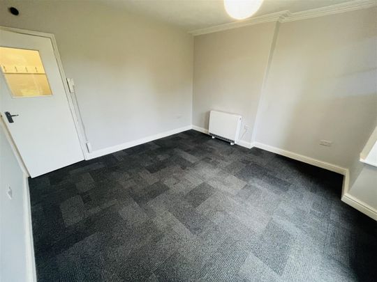 BPC00626 Garden Flat, Whatley Road, Clifton, Bristol - Photo 1