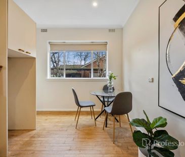 Spacious Family Home in Hampton - Perfect for Modern Living - Photo 3