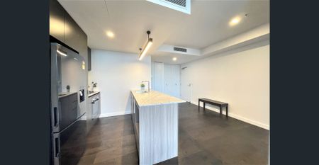 Stylish Comfort One Bedroom +One Study Apartment Available Now!! PART FURNISHED. - Photo 5