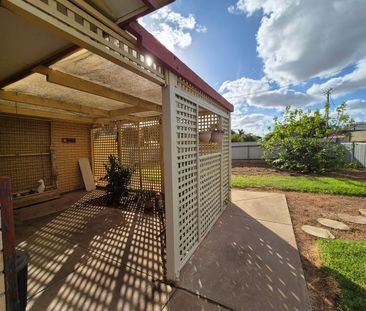 5 Whitehead Avenue, Murray Bridge, SA 5253 - Photo 4