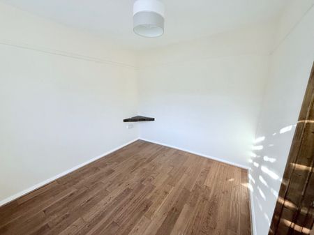Newhouse Crescent, Watford - Photo 5