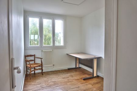 Spacieux appartement avec 3 chambres à Saint Brieuc - Photo 4