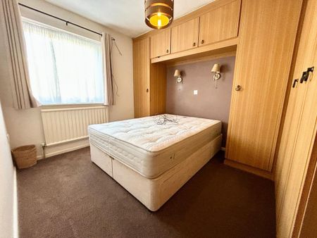 3 bedroom bungalow to rent - Photo 3