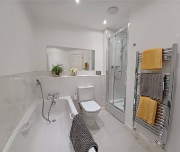 2 bedroom flat to rent - Photo 6