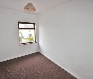 82 Ardcarn Drive, Belfast, BT5 7RS - Photo 4