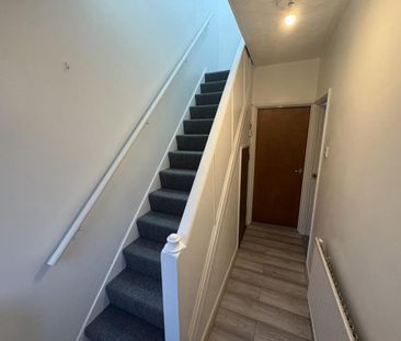 2 bedroom terraced house to rent - Photo 6