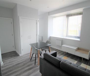 Studio to rent - Photo 2