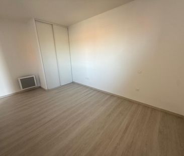 location Appartement T2 DE 47m² À CASTELGINEST - Photo 6