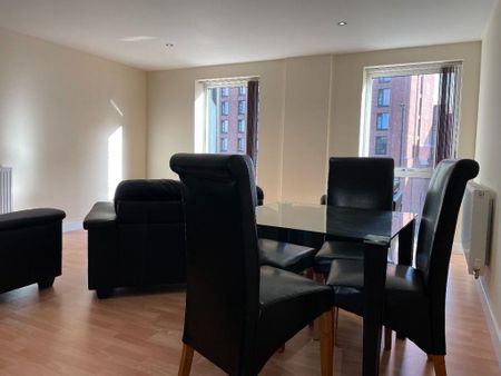 6 bedroom apartment to rent - Photo 2