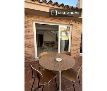 2 room luxury Apartment for rent in Valencia - Photo 6