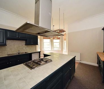 3 bedroom apartment to rent - Photo 6