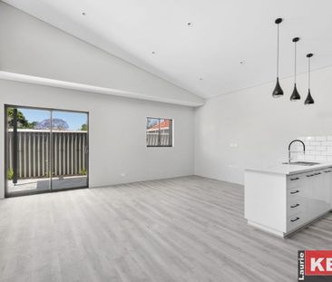 Stunning Modern One-Bedroom Villa – Bright, Spacious & Low Maintena... - Photo 4