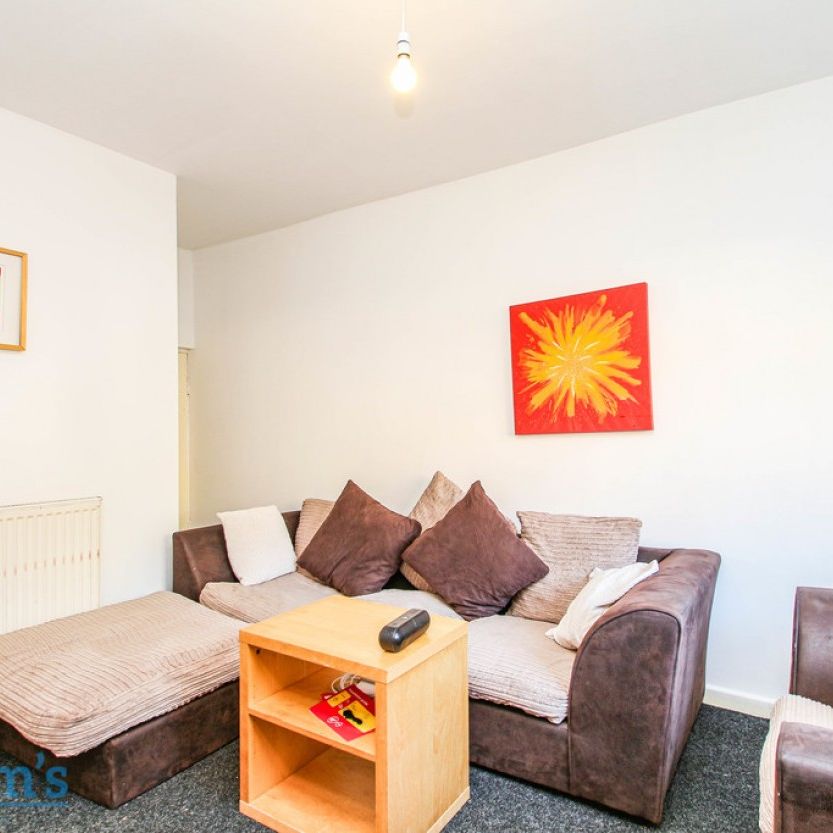 4 bed Town House for Rent - Photo 1