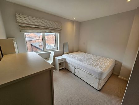 2 Bed Student Accommodation - Photo 3