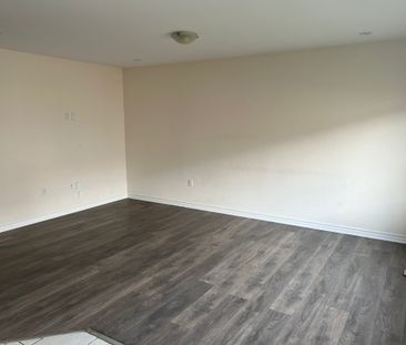 For Lease - 69 Reichert Court, Milton, Ontario - Photo 3