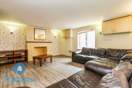 7 bed Mid Terraced House for Rent - Photo 3