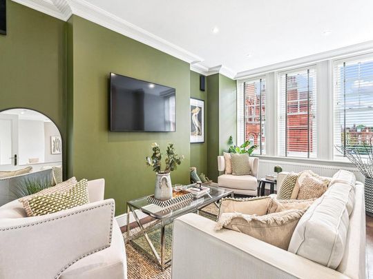 3 bedroom apartment to rent - Photo 1