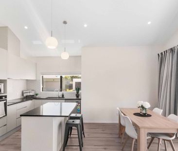 4 bedroom home in Kawakawa Bay! - Photo 4