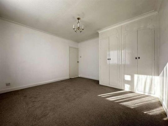 Elmfield Close, Gravesend, DA11 - Photo 1